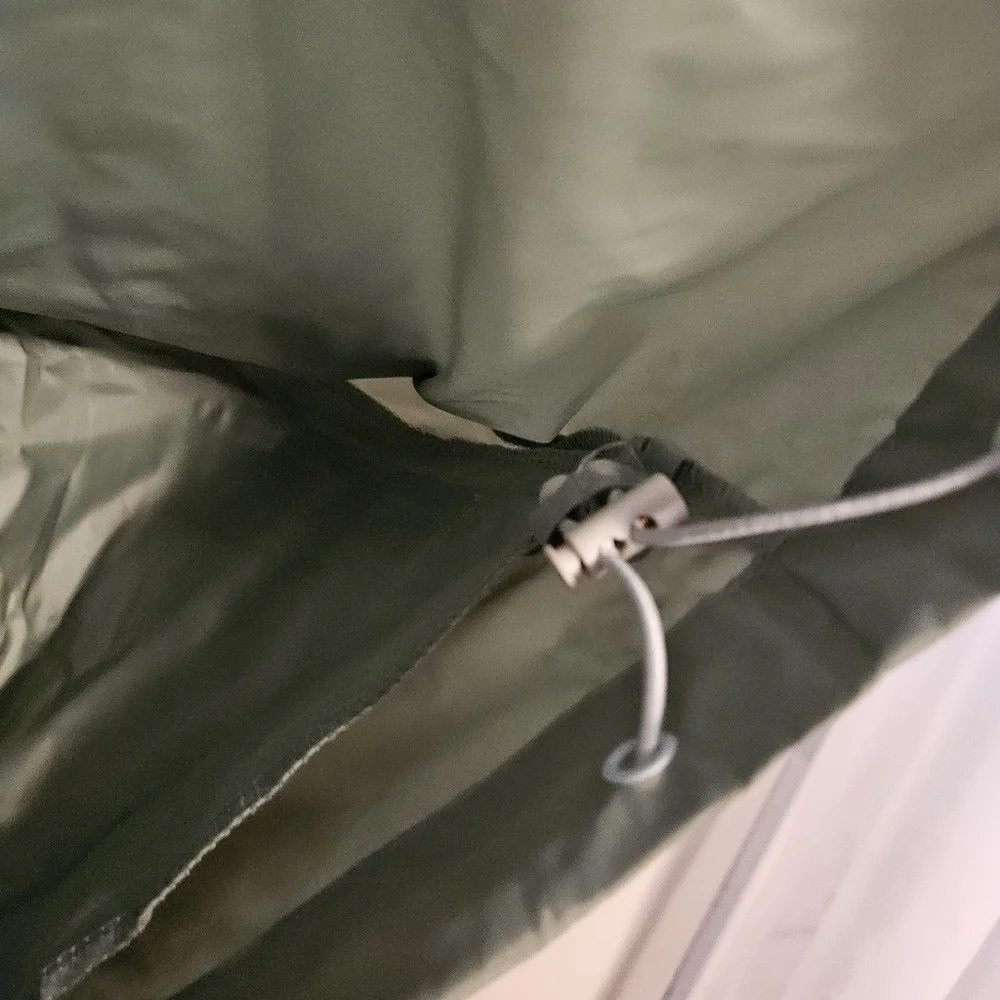 FabFitFun x Bala Running Jacket Break Away Womens L/XL $80 Light Green NEW - Picture 14 of 16